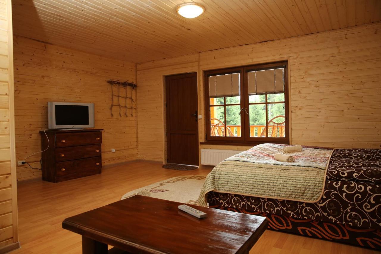 Hotel Zarinok à Pilipets Extérieur photo